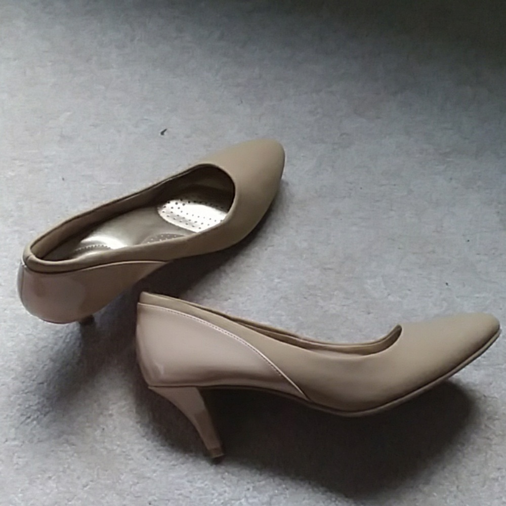 Nude heels Dexflex Comfort